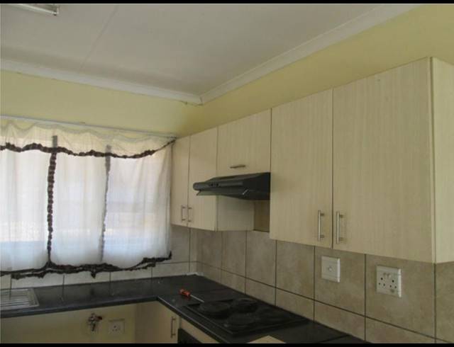 2 BEDROOM APARTMENT FOR SALE IN WITFIELD